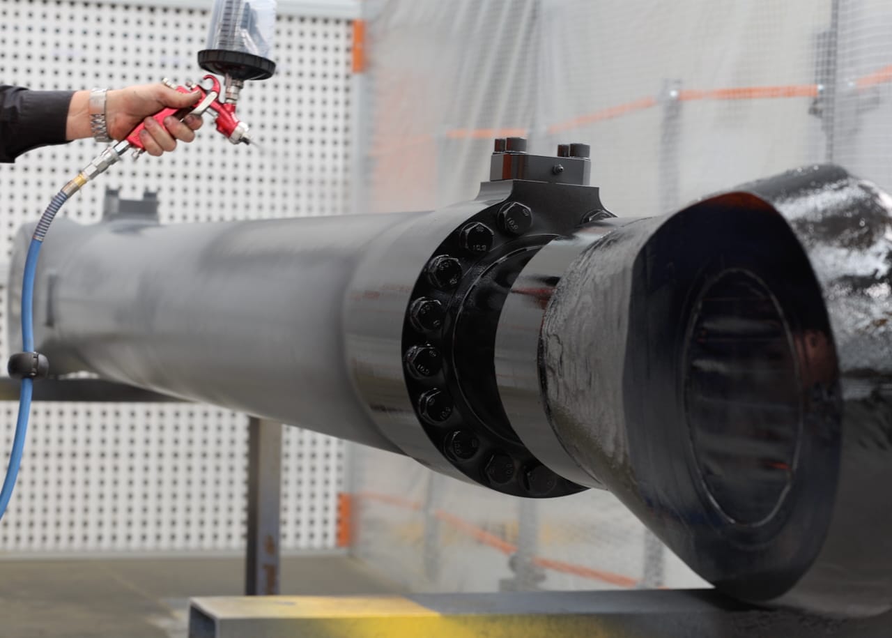 Cylinder-Painting-and-Finishing